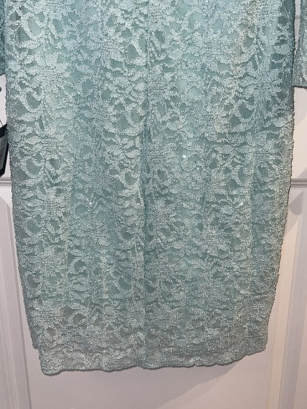 MARINA Elegant Mint Green Lace Bell Sleeve Sheath Dress NWT Size 6 Cocktail - Picture 4 of 9